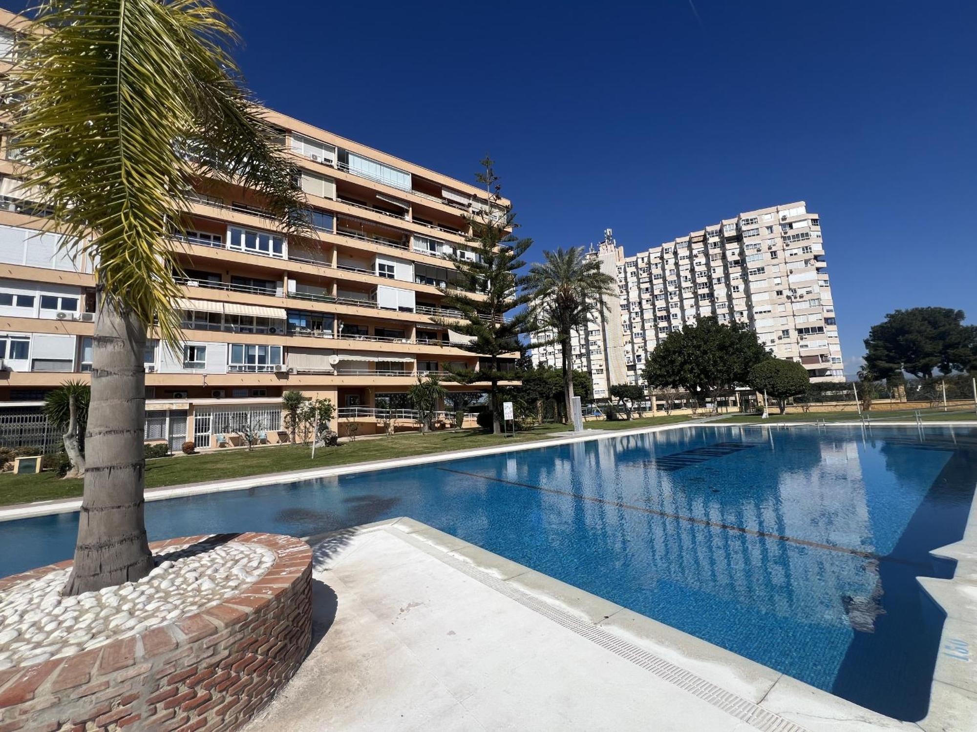 La Torre With Pool By Homing * Torremolinos